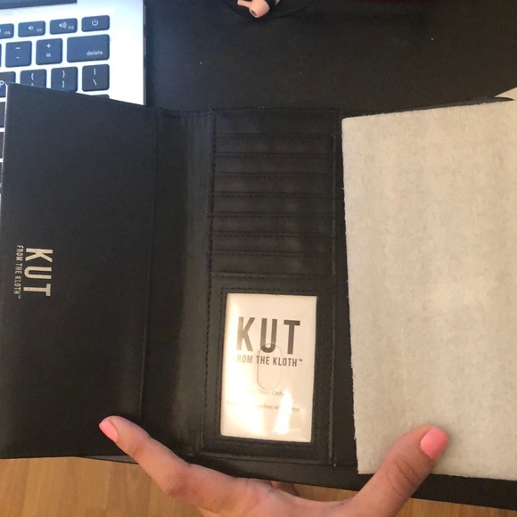 STRIPED WALLET - Picture 4 of 4